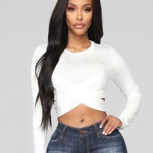 Fashion nova wrapped up top small
